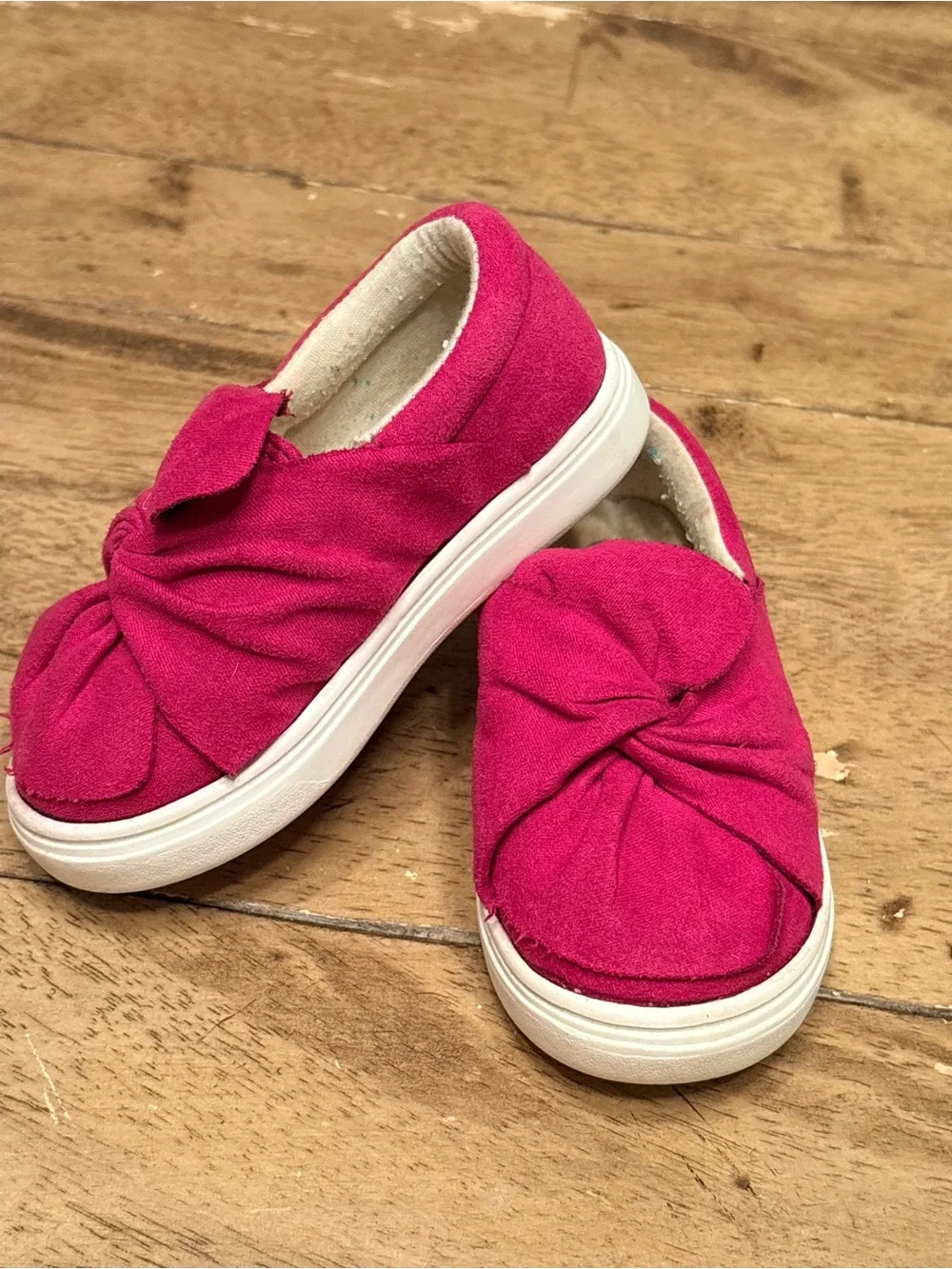 Fuchsia Slip-On Knot-Front Sneakers by Cat & Jack size toddler 5